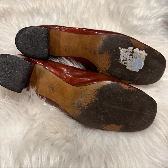 Vintage Burgundy Heels Pumps - Picture 6 of 14